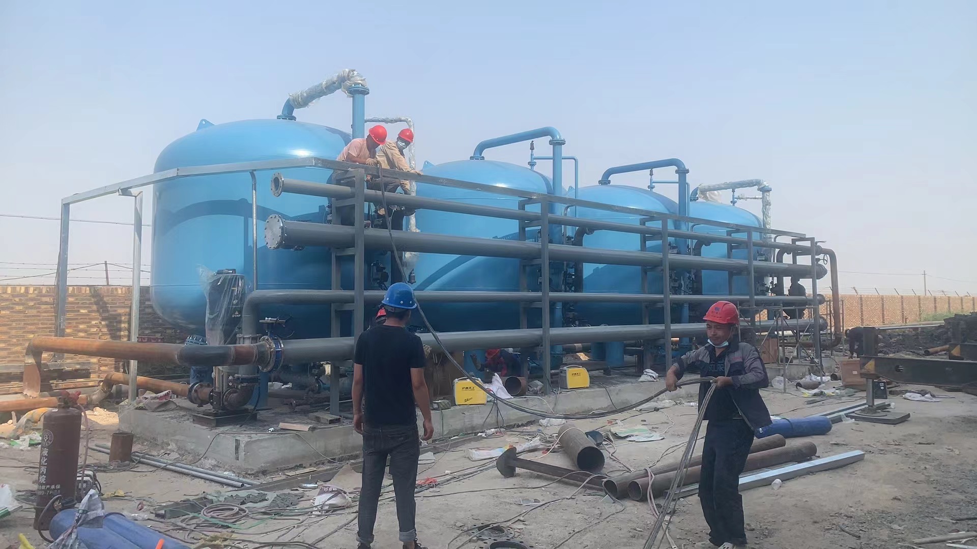 多介質(zhì)1 (8)